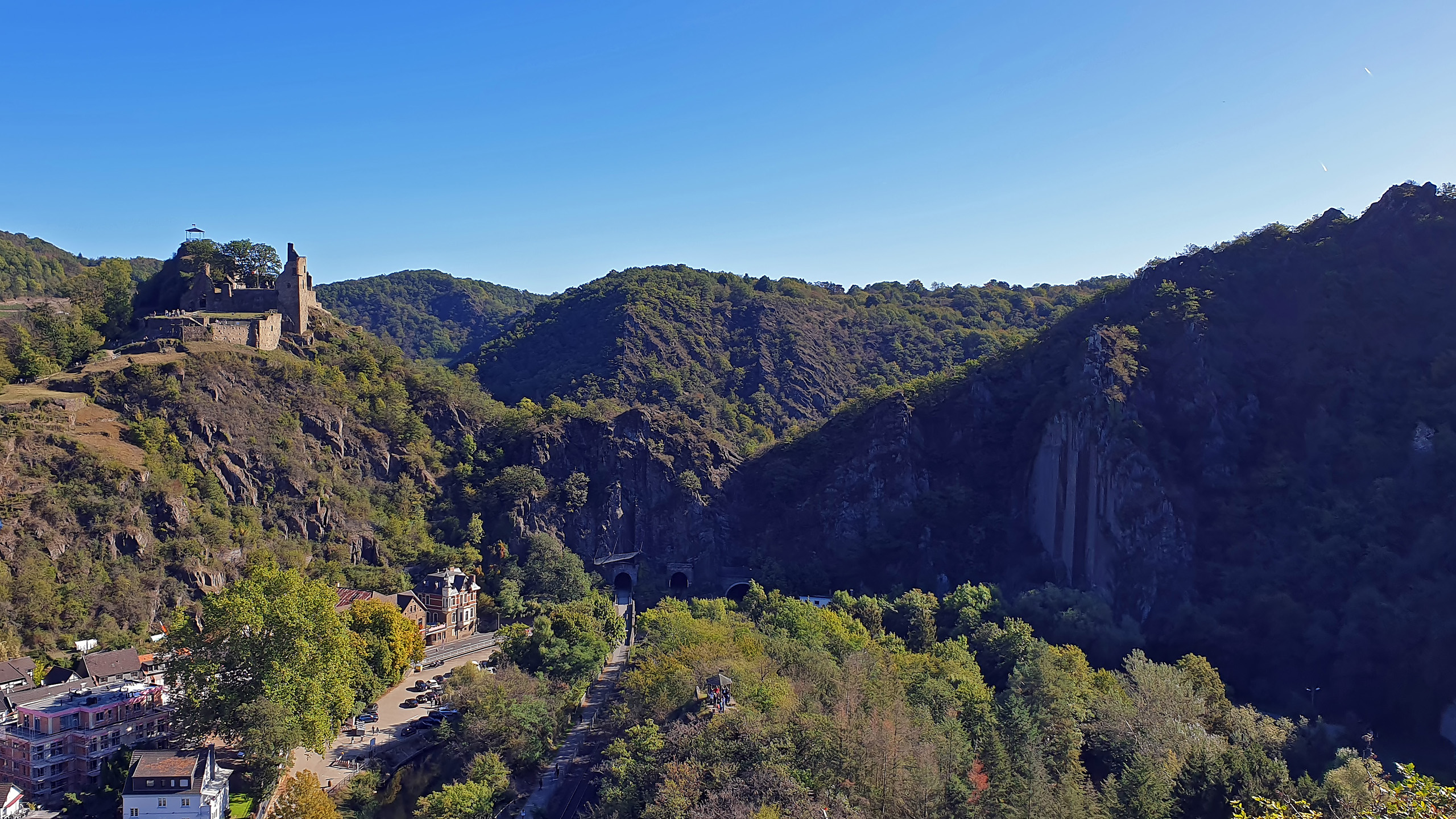 Burg Are und Engelsley bei Altenahr